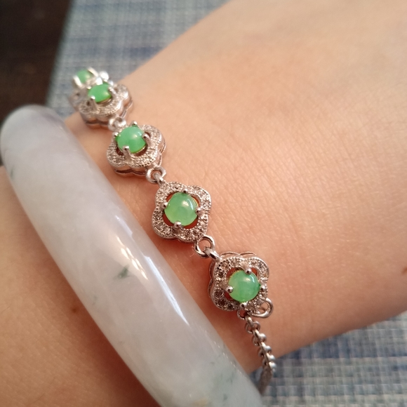 Burmese Jadeite Jade Sterling Silver Bracelet - Picture 4 of 8
